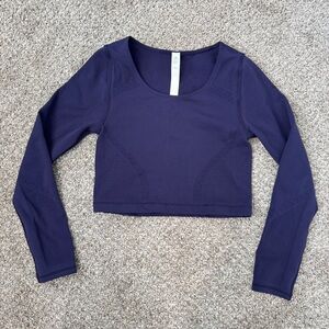 Lululemon Reveal long sleeve crop size 4